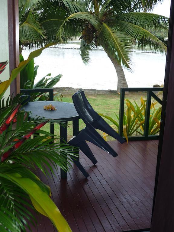 فيلا أفاروافي Aroko Bungalows الغرفة الصورة